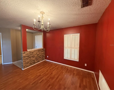 303 Sky Valley Street - Photo Thumbnail 4