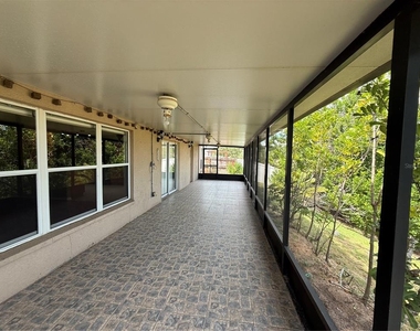 303 Sky Valley Street - Photo Thumbnail 20