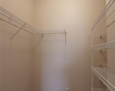21716 King John Street - Photo Thumbnail 15