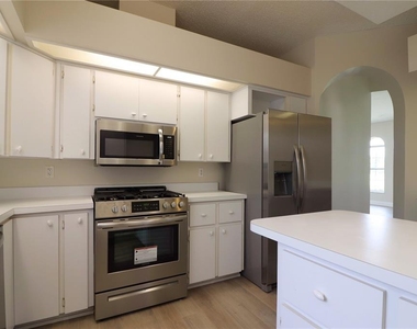 21716 King John Street - Photo Thumbnail 10