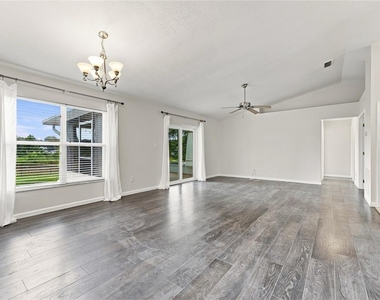 10617 Lake Ralph Drive - Photo Thumbnail 22