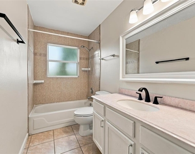 10617 Lake Ralph Drive - Photo Thumbnail 36