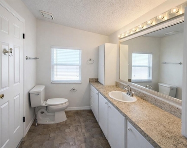 25308 Casa Del Lago Lane - Photo Thumbnail 14