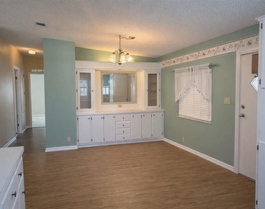 25308 Casa Del Lago Lane - Photo Thumbnail 8