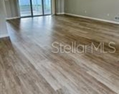 142 Frontier Drive - Photo Thumbnail 4