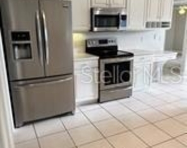 142 Frontier Drive - Photo Thumbnail 7