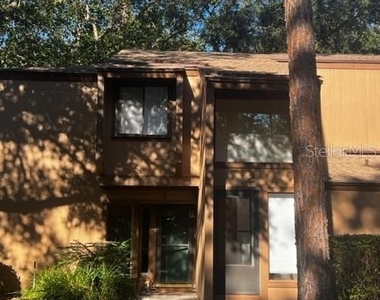 2 Greenbriar Court - Photo Thumbnail 1