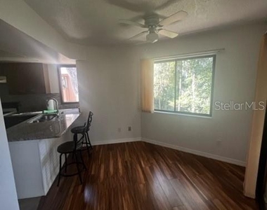 2 Greenbriar Court - Photo Thumbnail 9