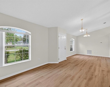 26 Felshire Lane - Photo Thumbnail 7