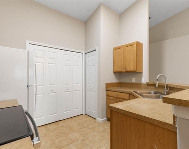 17 Louvet Lane - Photo Thumbnail 14