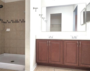 3756 Cobblestone Lane - Photo Thumbnail 9