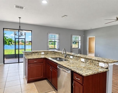 3756 Cobblestone Lane - Photo Thumbnail 5
