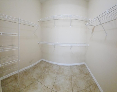 3756 Cobblestone Lane - Photo Thumbnail 11