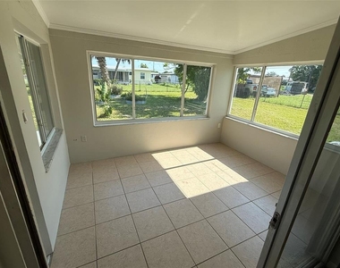 22180 Midway Boulevard - Photo Thumbnail 10