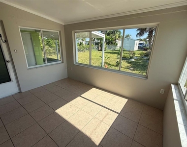 22180 Midway Boulevard - Photo Thumbnail 11