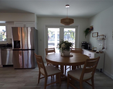 66 Ocean Drive - Photo Thumbnail 25