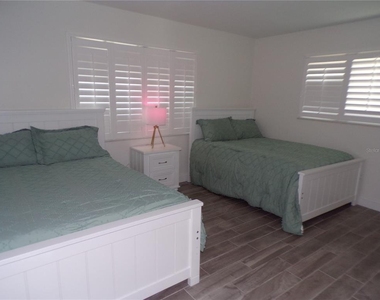 66 Ocean Drive - Photo Thumbnail 24