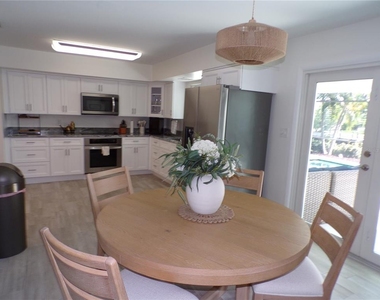66 Ocean Drive - Photo Thumbnail 33