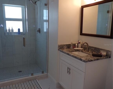 66 Ocean Drive - Photo Thumbnail 17
