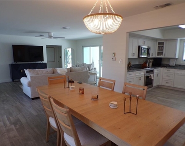 66 Ocean Drive - Photo Thumbnail 5