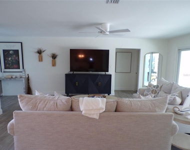66 Ocean Drive - Photo Thumbnail 3
