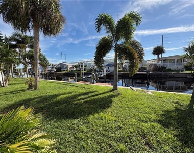 3308 Sunny Harbor Drive - Photo Thumbnail 2