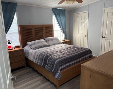 3308 Sunny Harbor Drive - Photo Thumbnail 8