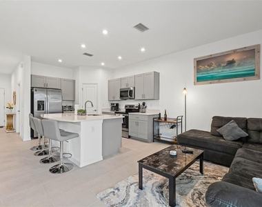 5725 Haven Terrace - Photo Thumbnail 8