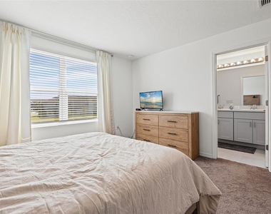 5725 Haven Terrace - Photo Thumbnail 17