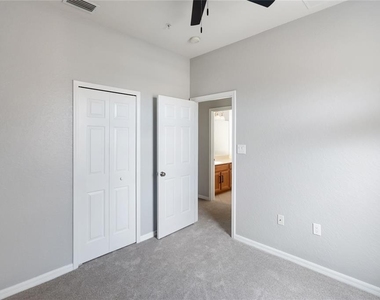 3769 Parkridge Circle - Photo Thumbnail 17