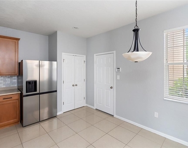 3769 Parkridge Circle - Photo Thumbnail 5