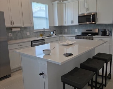 5834 Talon Preserve Drive - Photo Thumbnail 4