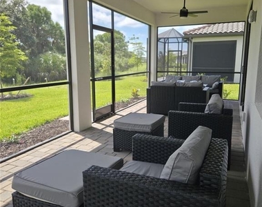 5834 Talon Preserve Drive - Photo Thumbnail 15