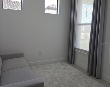 5834 Talon Preserve Drive - Photo Thumbnail 12