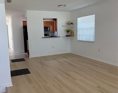 1926 11th Street W - Photo Thumbnail 11