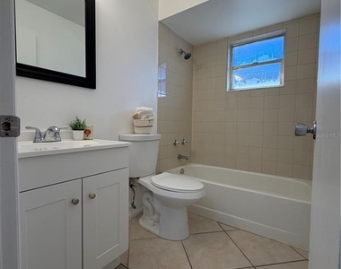 1926 11th Street W - Photo Thumbnail 10