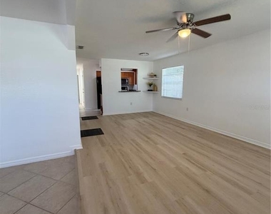 1926 11th Street W - Photo Thumbnail 4