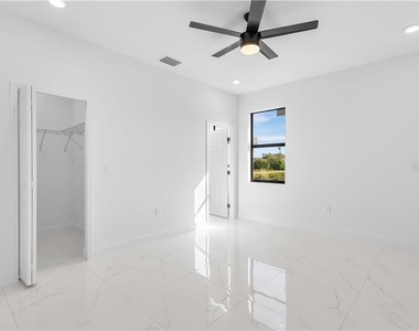 2813 50th Street Sw - Photo Thumbnail 8