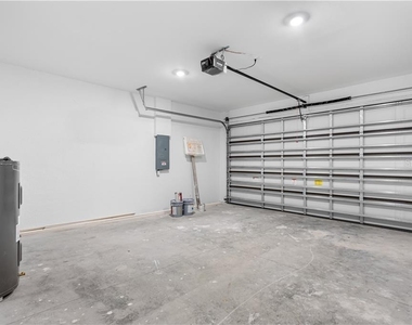2813 50th Street Sw - Photo Thumbnail 19