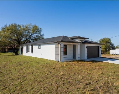 2813 50th Street Sw - Photo Thumbnail 25