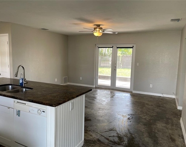 330 Beverly Road - Photo Thumbnail 1