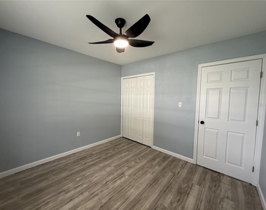 3408 E Dr Martin Luther King Jr Boulevard - Photo Thumbnail 8