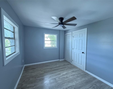 669 Avenue B Nw - Photo Thumbnail 5