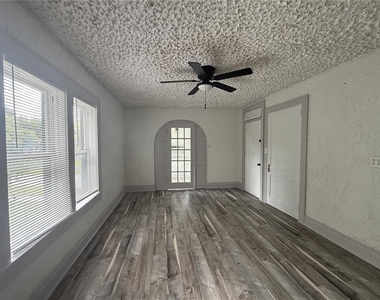 669 Avenue B Nw - Photo Thumbnail 4