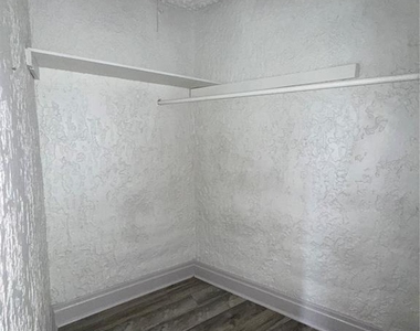 669 Avenue B Nw - Photo Thumbnail 12