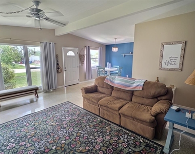 329 Glen Oak Road - Photo Thumbnail 3