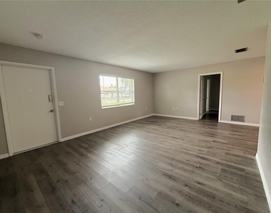 362 Briarwood Road - Photo Thumbnail 2