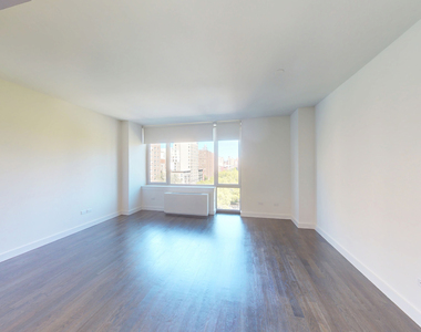 808 Columbus Ave - Photo Thumbnail 3