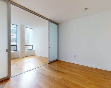 95 Wall Street - Photo Thumbnail 2