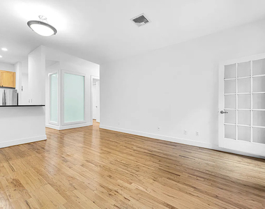 122 East 27th Street - Photo Thumbnail 1